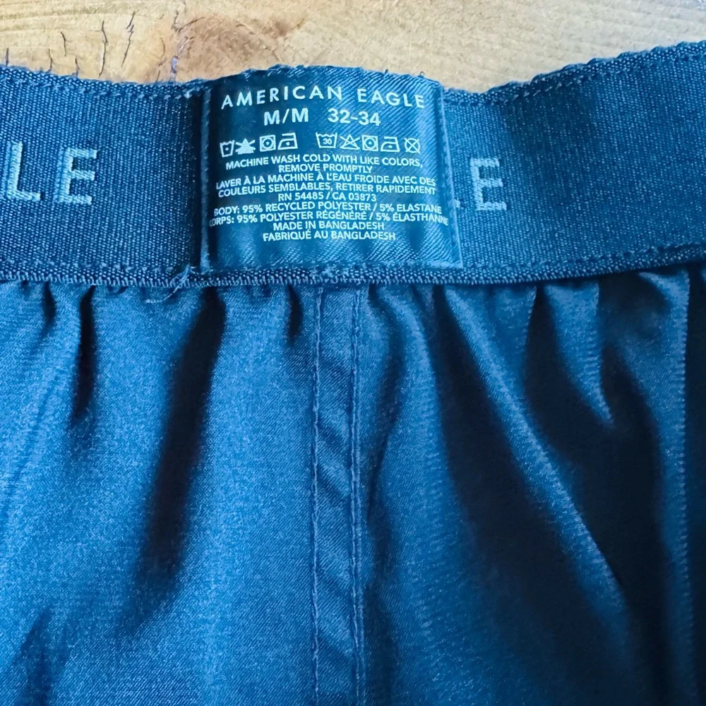 American Eagle Men’s Black Satin Lounge Shorts Elastic Waist Size M